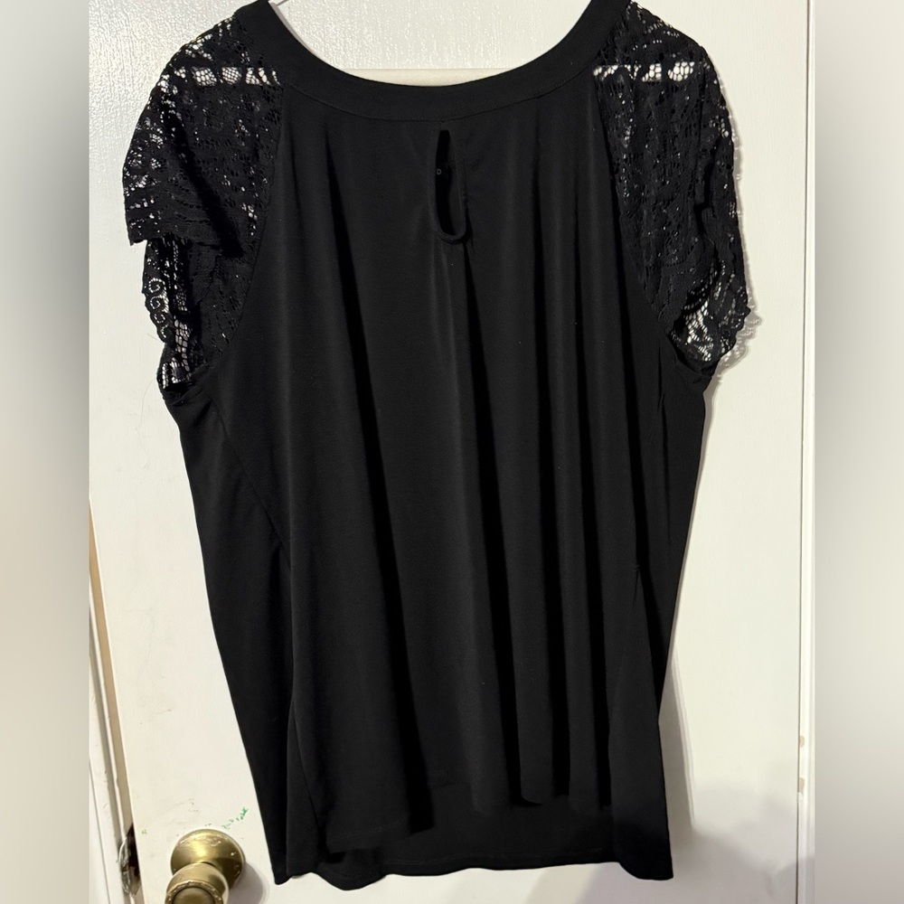 Women’s top - torrid size 2. Black